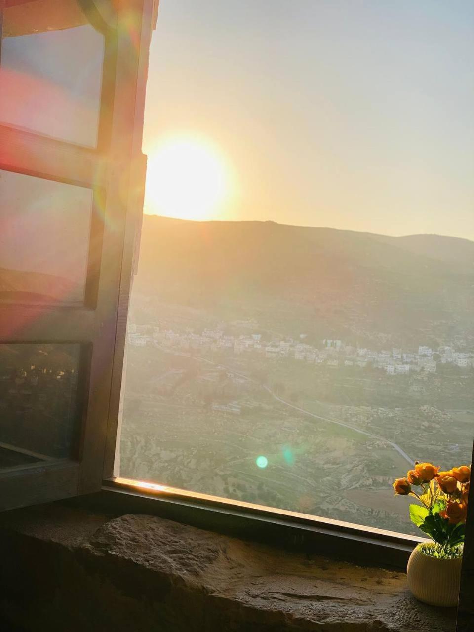 Mountain View House Apartman Karak Kültér fotó