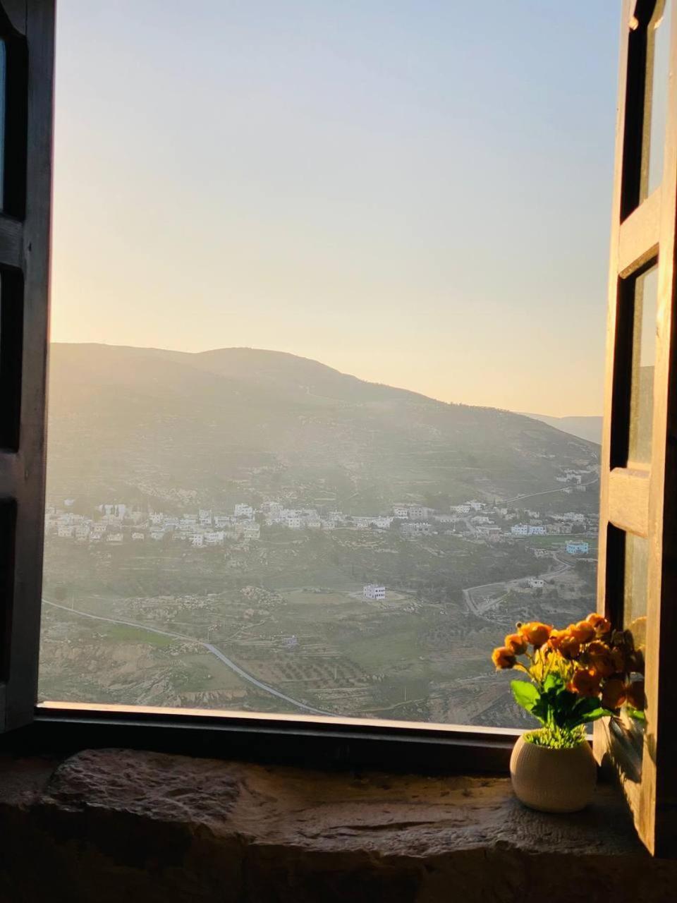 Mountain View House Apartman Karak Kültér fotó